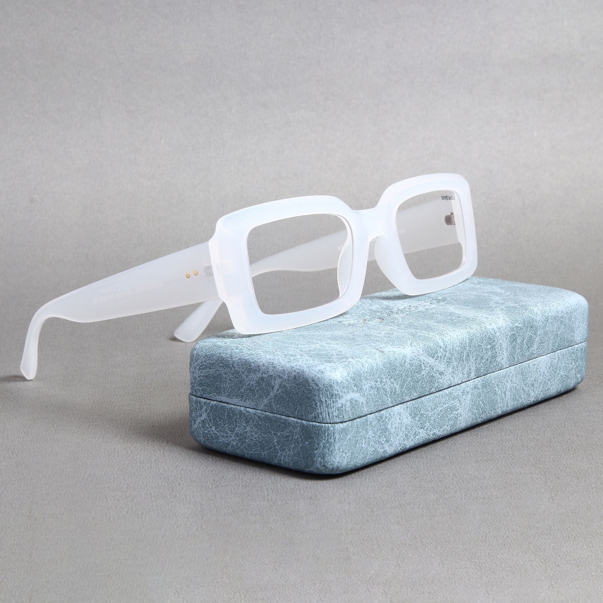 Victoria. Jelly Clear Anti-Blue Light Rectangle Sunglasses