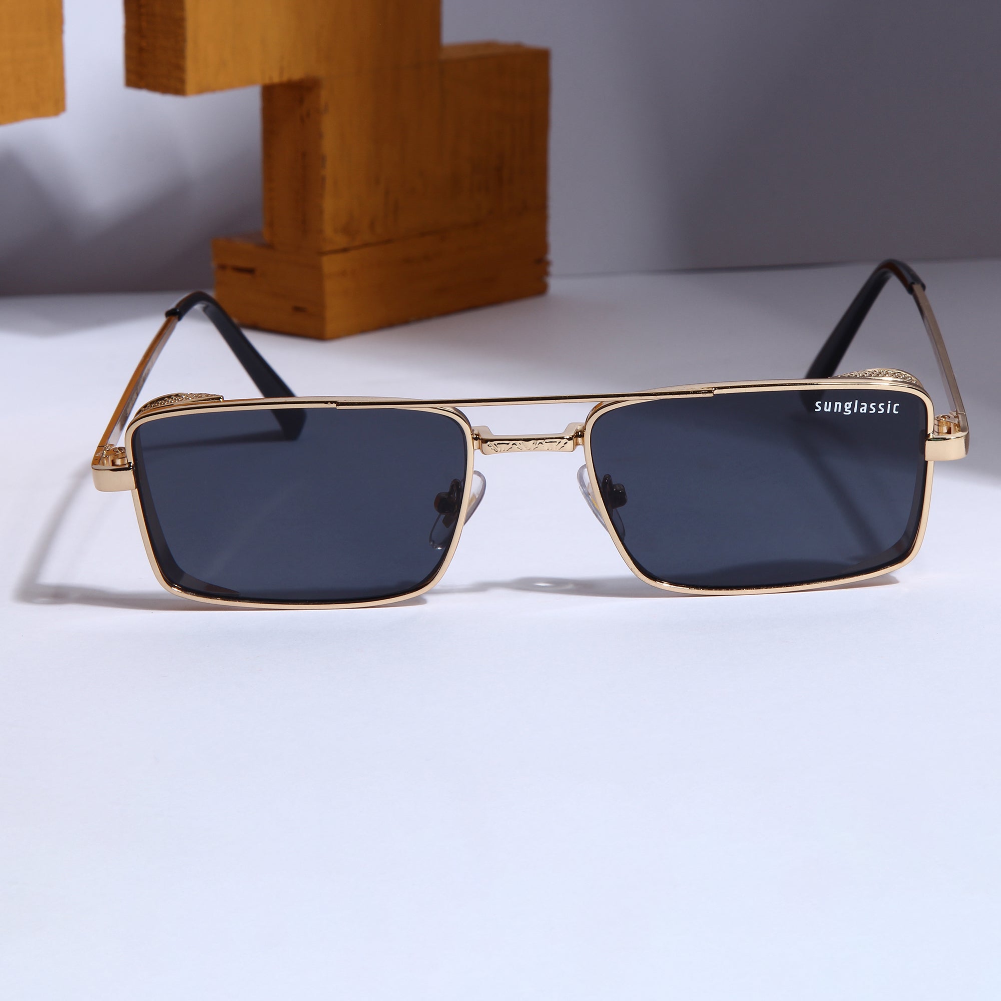 OPERA. Gold Black Rectangle Sunglasses